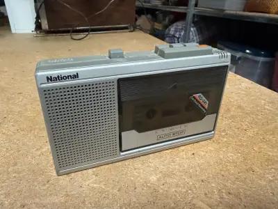 National RQ-341 - miniatura 1