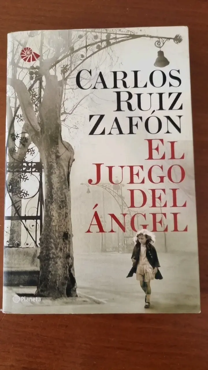Libro 'El Juego del Ángel' de Carlos Ruiz Zafón - 1