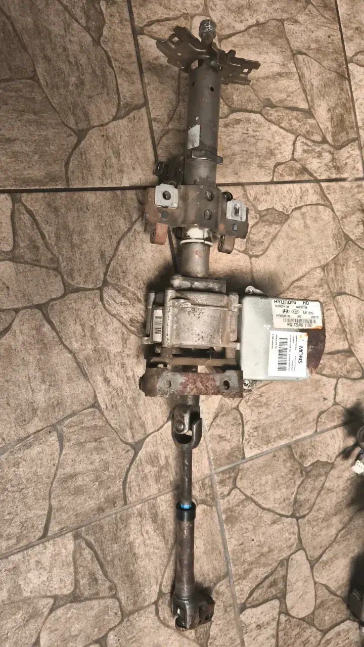 Columna de dirección Hyundai HD usada - 1
