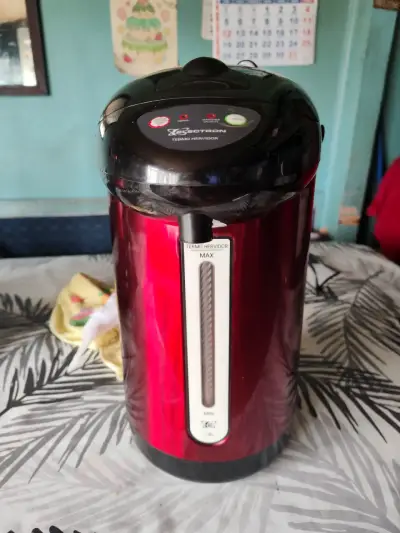 Termo hervidor eléctrico Zectron rojo - miniatura 1