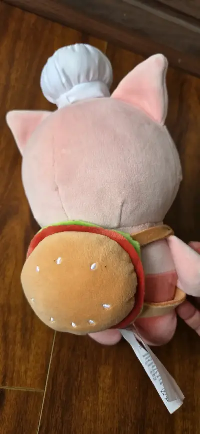 Peluche cerdito chef Miniso con hamburguesa - miniatura 5
