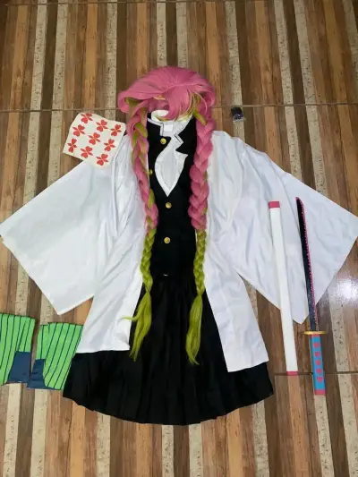 Cosplay Mitsuri Kanroji (Demon Slayer) - miniatura 1