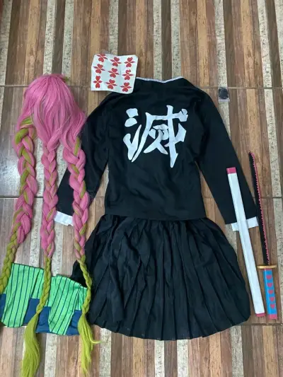 Cosplay Mitsuri Kanroji (Demon Slayer) - miniatura 2