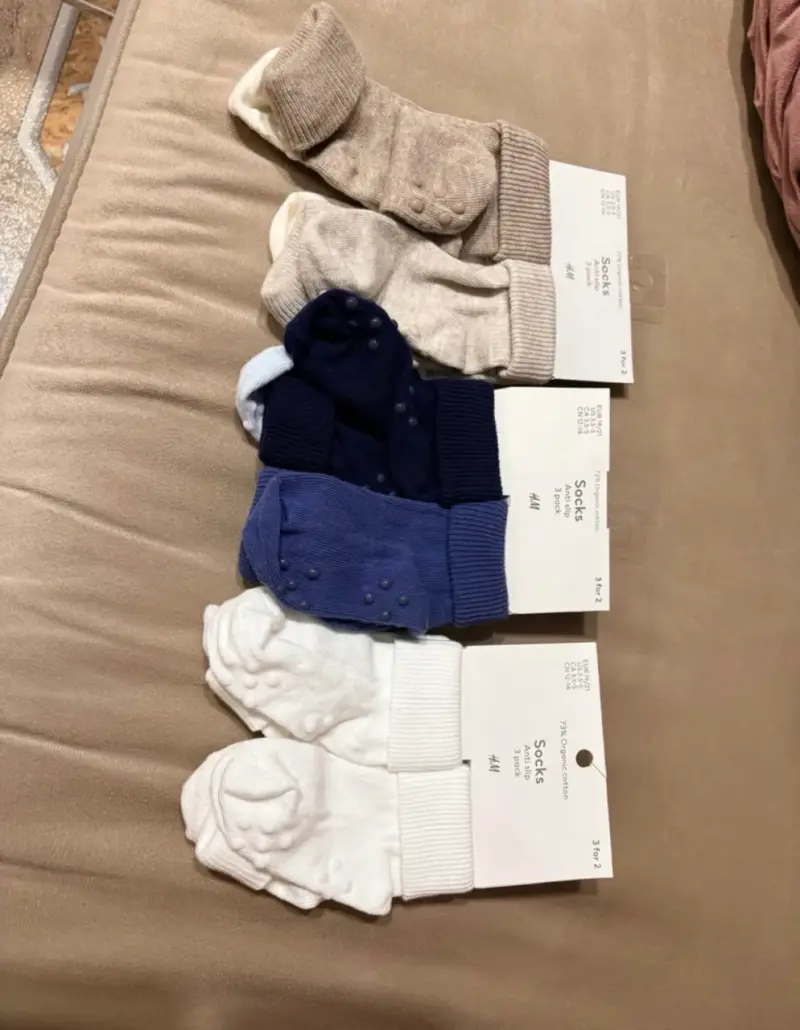 Pack de 3 pares de calcetines antideslizantes para bebé H&M
