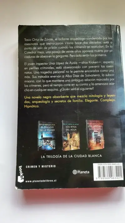 Libro El Silencio de la Ciudad Blanca de Eva García Sáenz de Urturi - miniatura 2