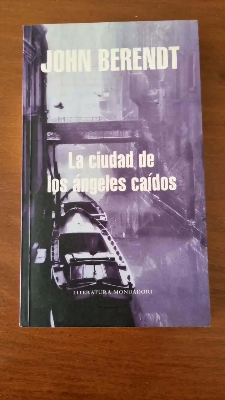 Libro 'La ciudad de los ángeles caídos' de John Berendt