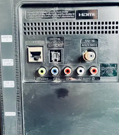Televisor Samsung 32 pulgadas HD con HDMI - miniatura 3