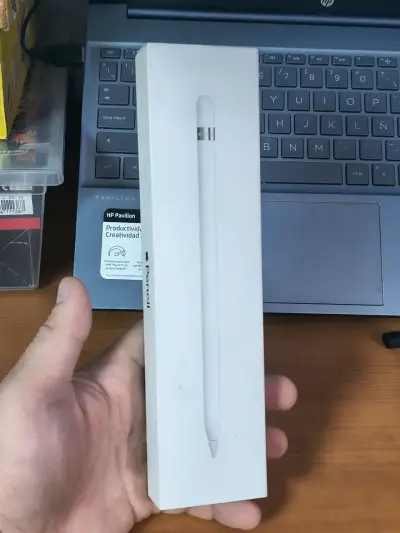 Apple Pencil de primera generación en buen estado - miniatura 4