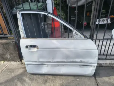 puertas Suzuki baleno 99 ambas en 30.000 - miniatura 4