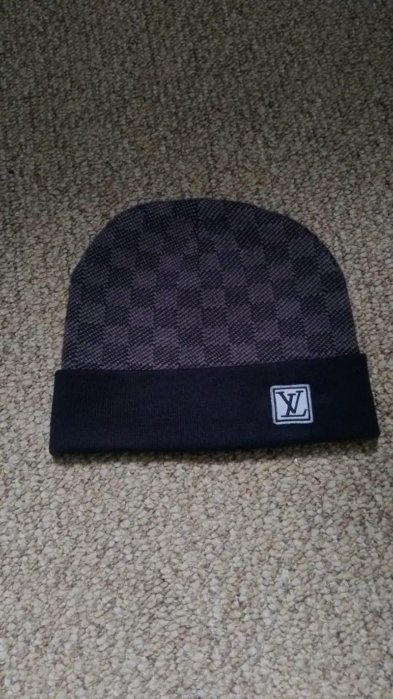 Gorro de lana Louis Vuitton diseño clásico - 1