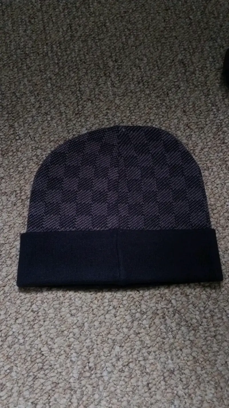 Gorro de lana Louis Vuitton diseño clásico - 2