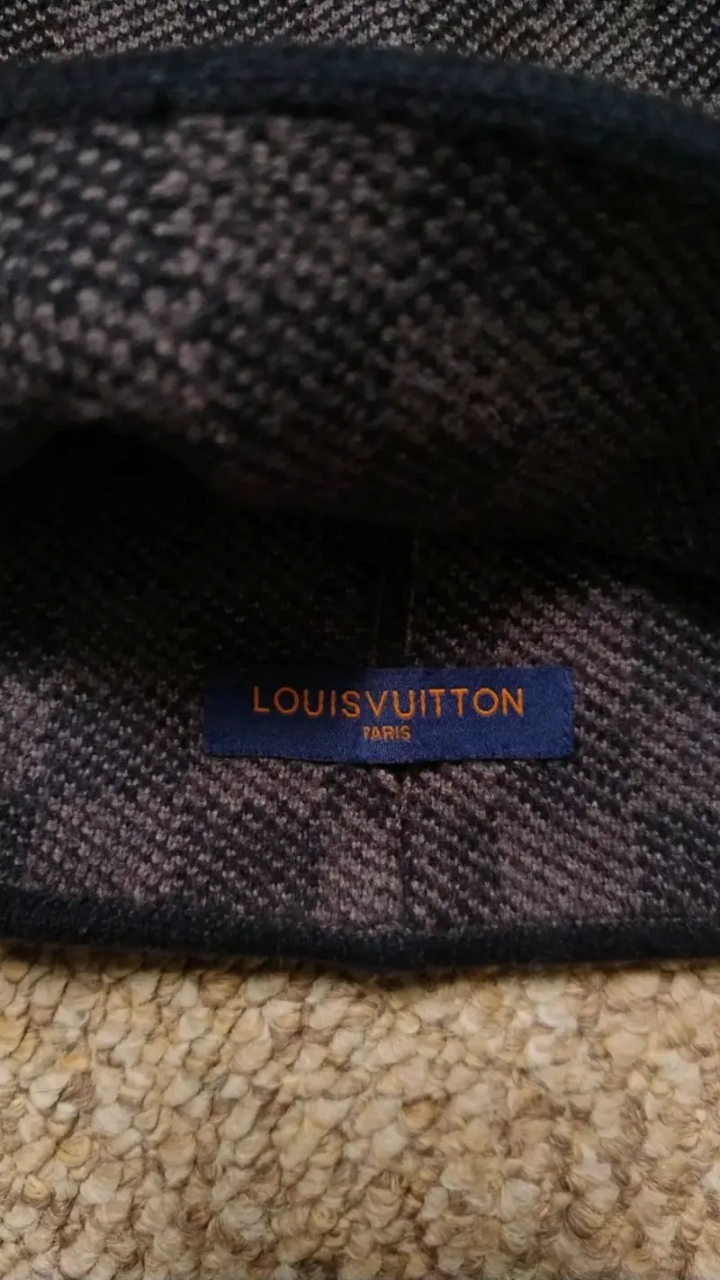 Gorro de lana Louis Vuitton diseño clásico - 3