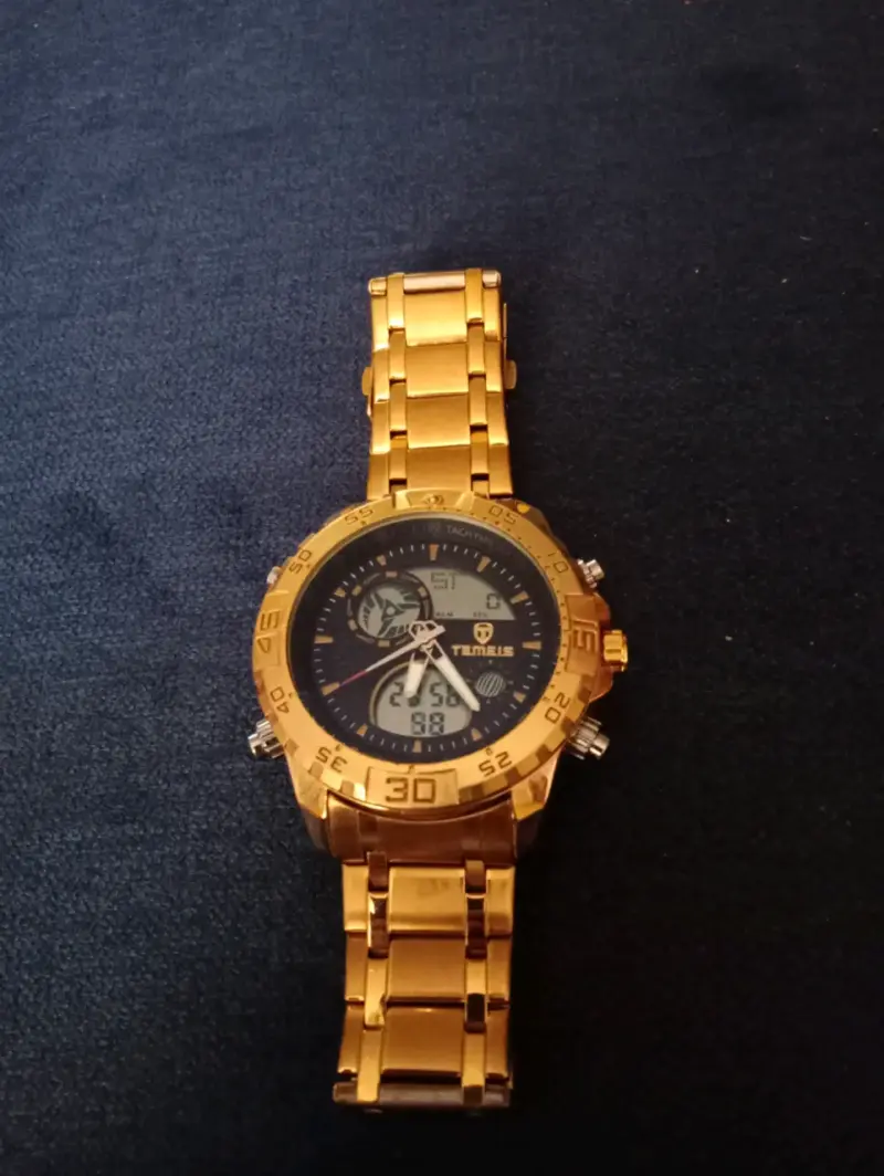 Reloj dorado Temis con cronómetro - 1