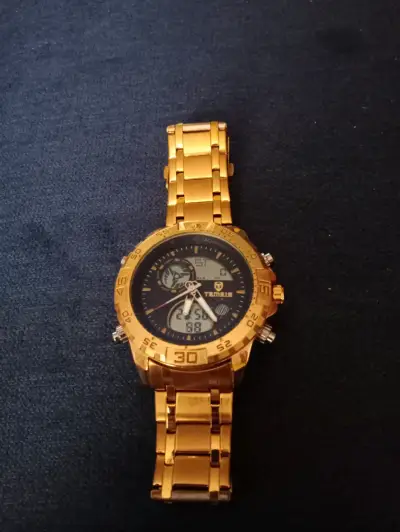 Reloj dorado Temis con cronómetro - miniatura 1
