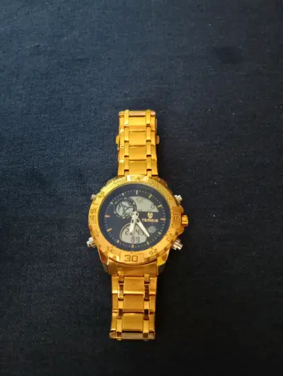 Reloj dorado Temis con cronómetro - miniatura 2