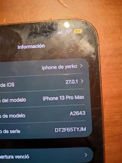 iPhone 13 Pro Max con batería deteriorada - miniatura 3