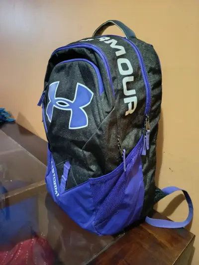 Mochila Under Armour Storm1 negra y azul - miniatura 2