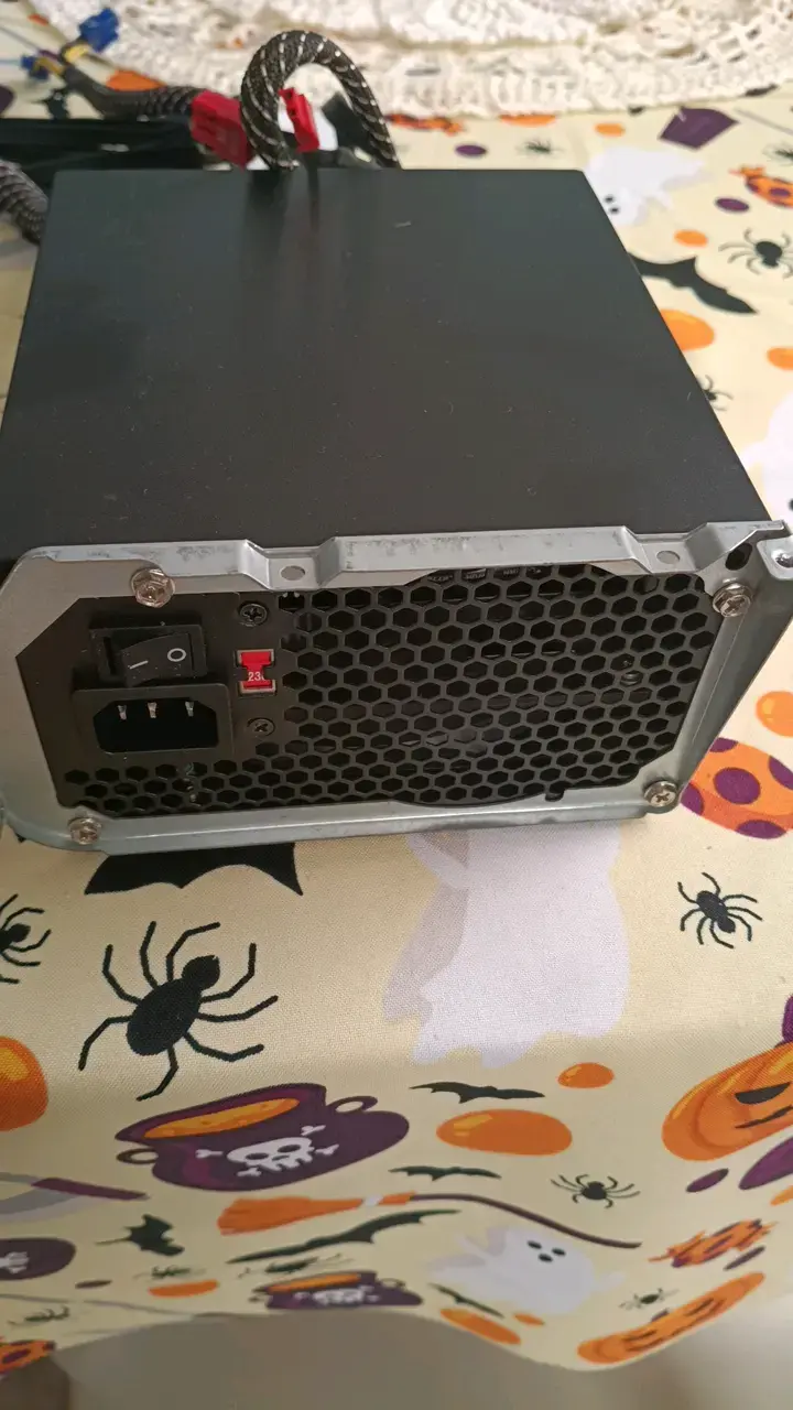 Fuente de Poder Sentey 750W Extreme Rock Power - 2