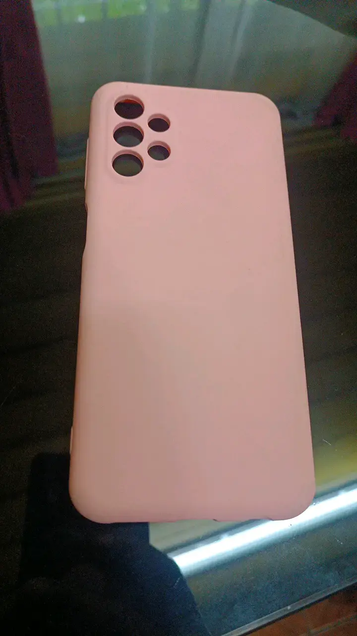 Funda de silicona rosa para celular A13 - 1