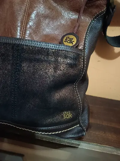 Bolso de cuero The Sak con correa ajustable - miniatura 2