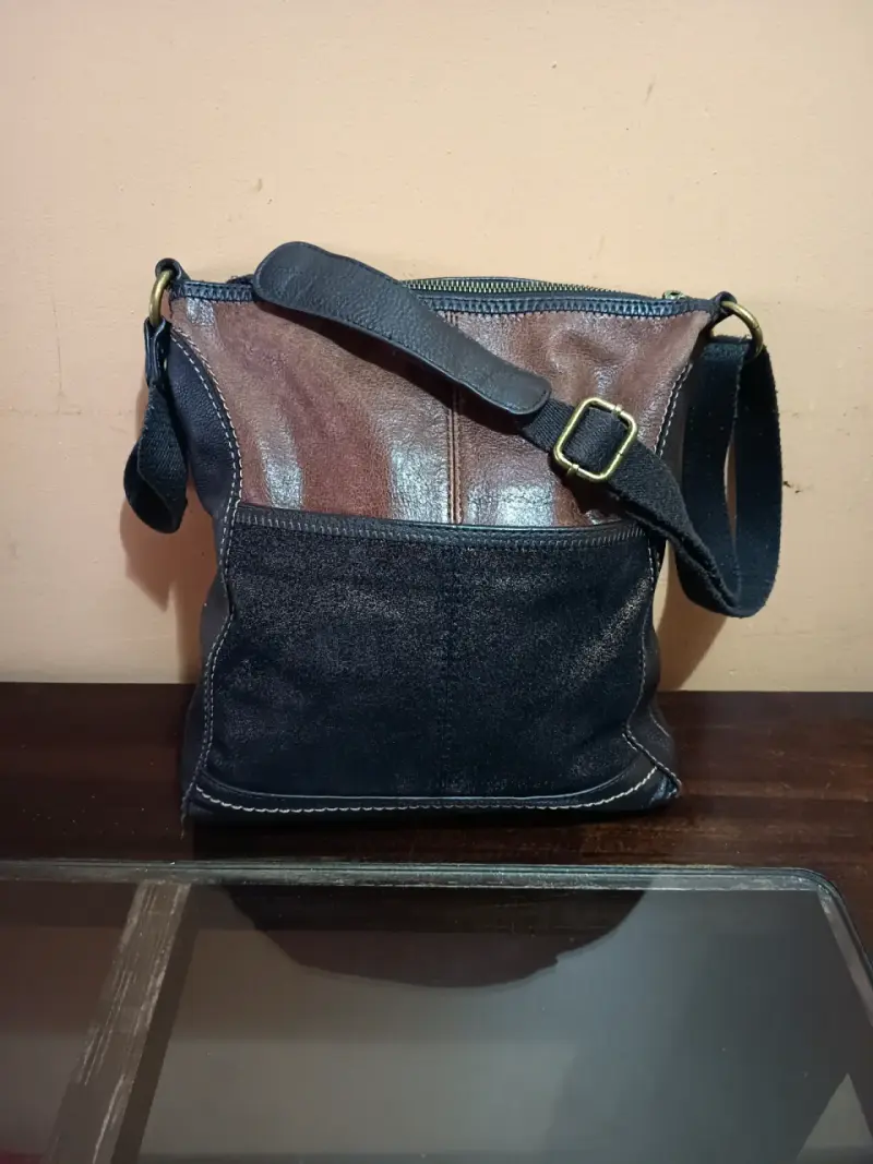 Bolso de cuero The Sak con correa ajustable - 3