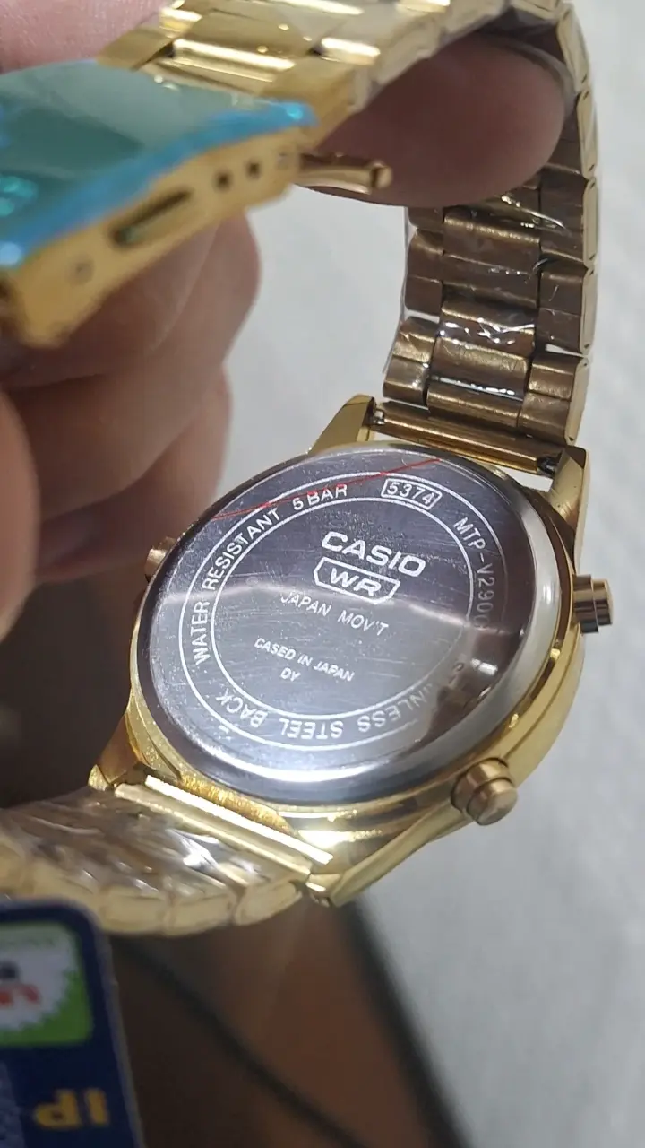 Reloj Casio Dorado y Negro NUEVO Elegante - 4