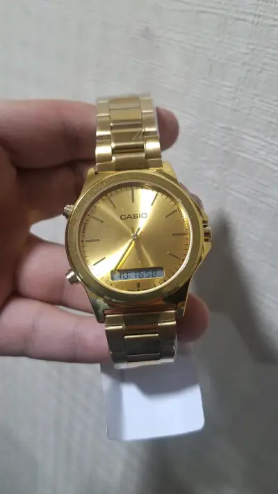 Reloj Casio dorado NUEVO PRECIO OFERTA - miniatura 1