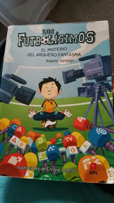 Libro Los Futbolísimos - miniatura 1
