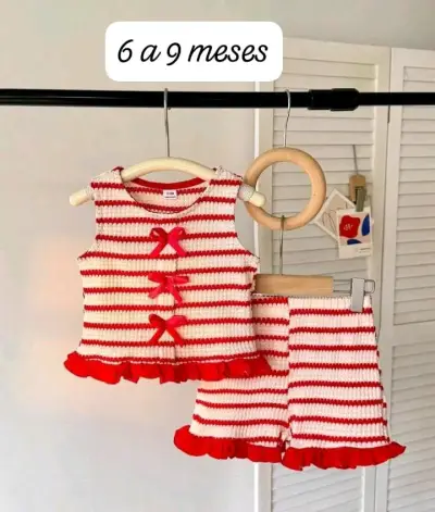 Conjunto de ropa infantil a rayas para niñas - miniatura 1