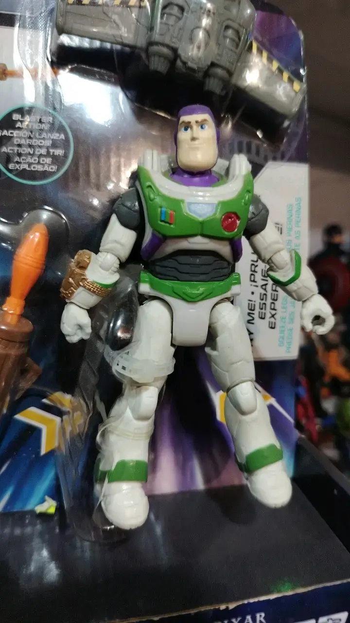 Figura de acción Buzz Lightyear con lanzador - 2