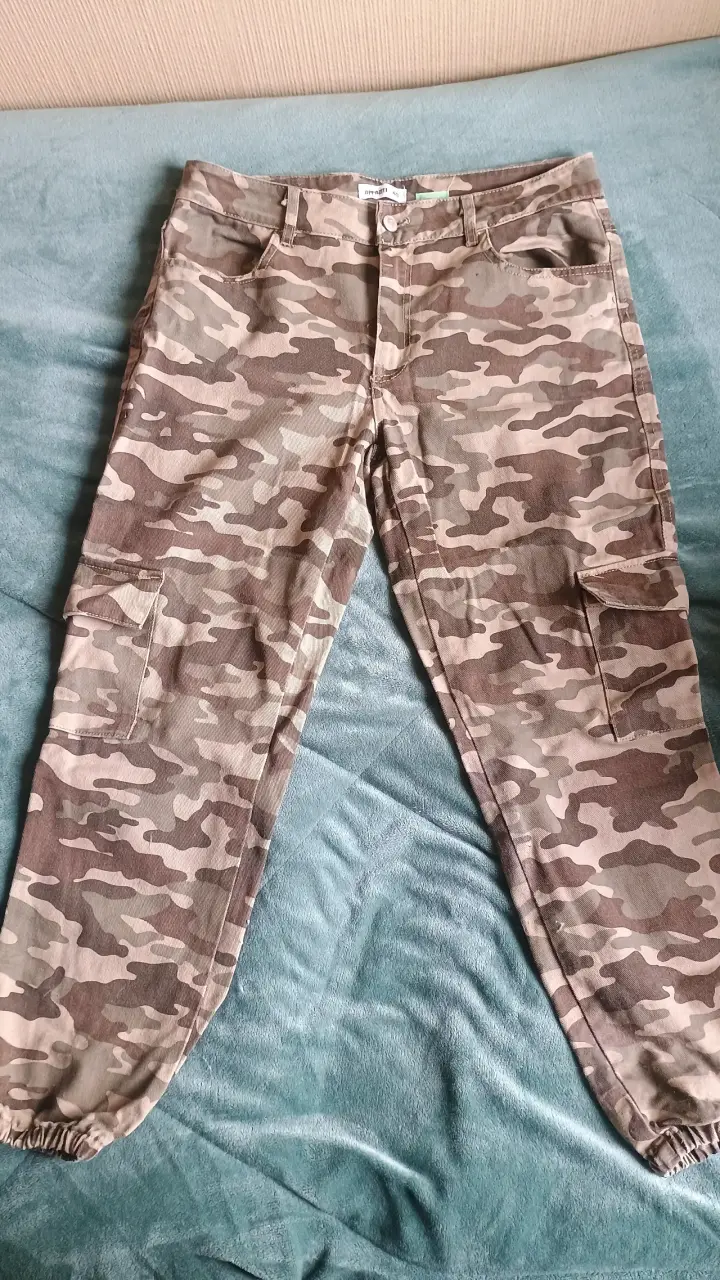 Pantalones cargo camuflados para hombre