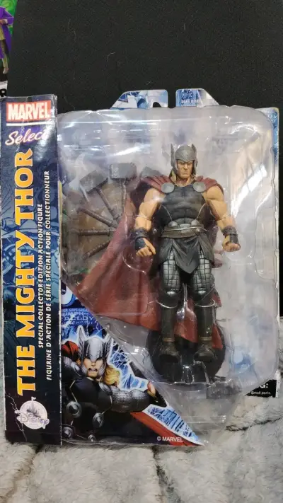 Figura de acción The Mighty Thor Marvel Select - miniatura 1