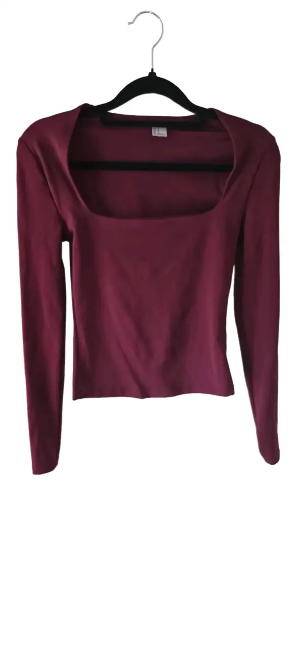 Polera manga larga burdeos