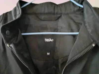 Chaqueta negra de hombre Mossimo talla M - miniatura 3