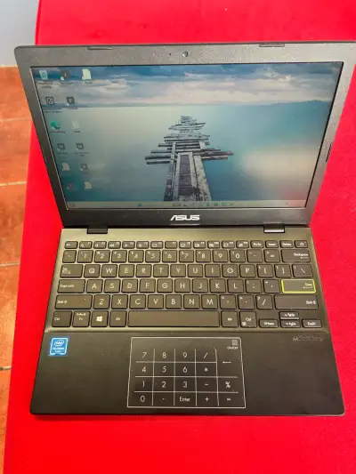 Notebook ASUS VivoBook 12 E210MA 11,6" – 4GB RAM – - miniatura 3