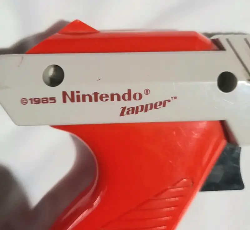 Pistola Zapper Nintendo NES 1985 Retro - 3
