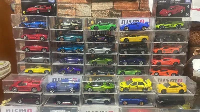 Colección de autos a escala 1/64 hothweels - 1