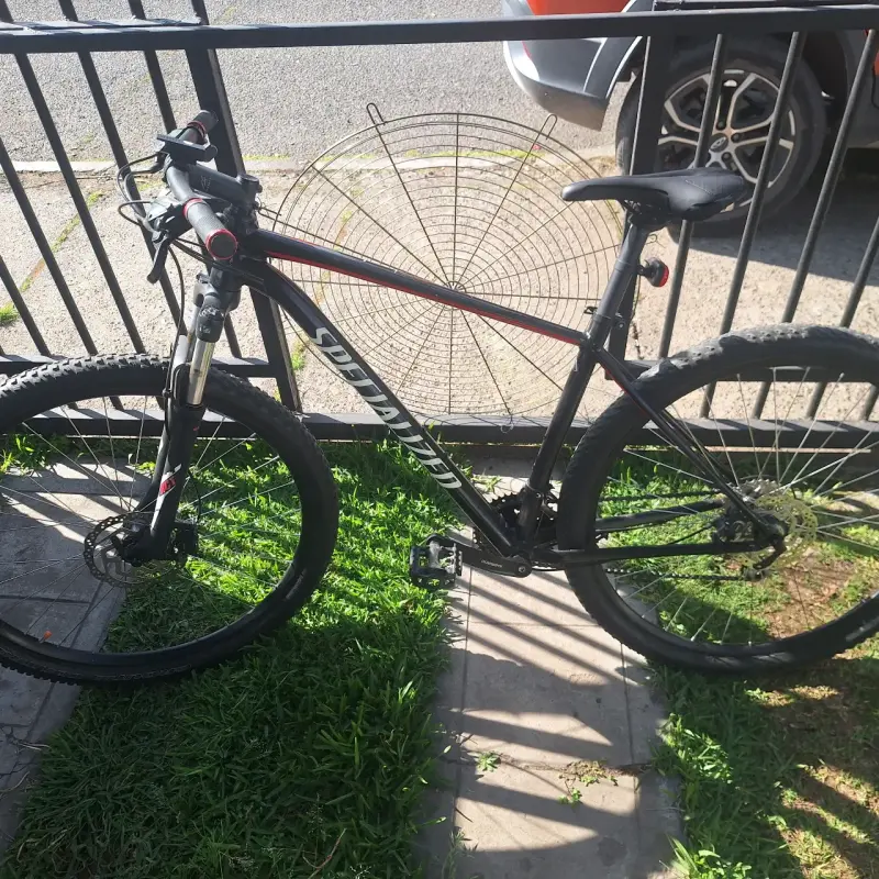 Bicicleta de montaña Specialized aro 29 - 1
