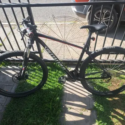 Bicicleta de montaña Specialized aro 29 - miniatura 1
