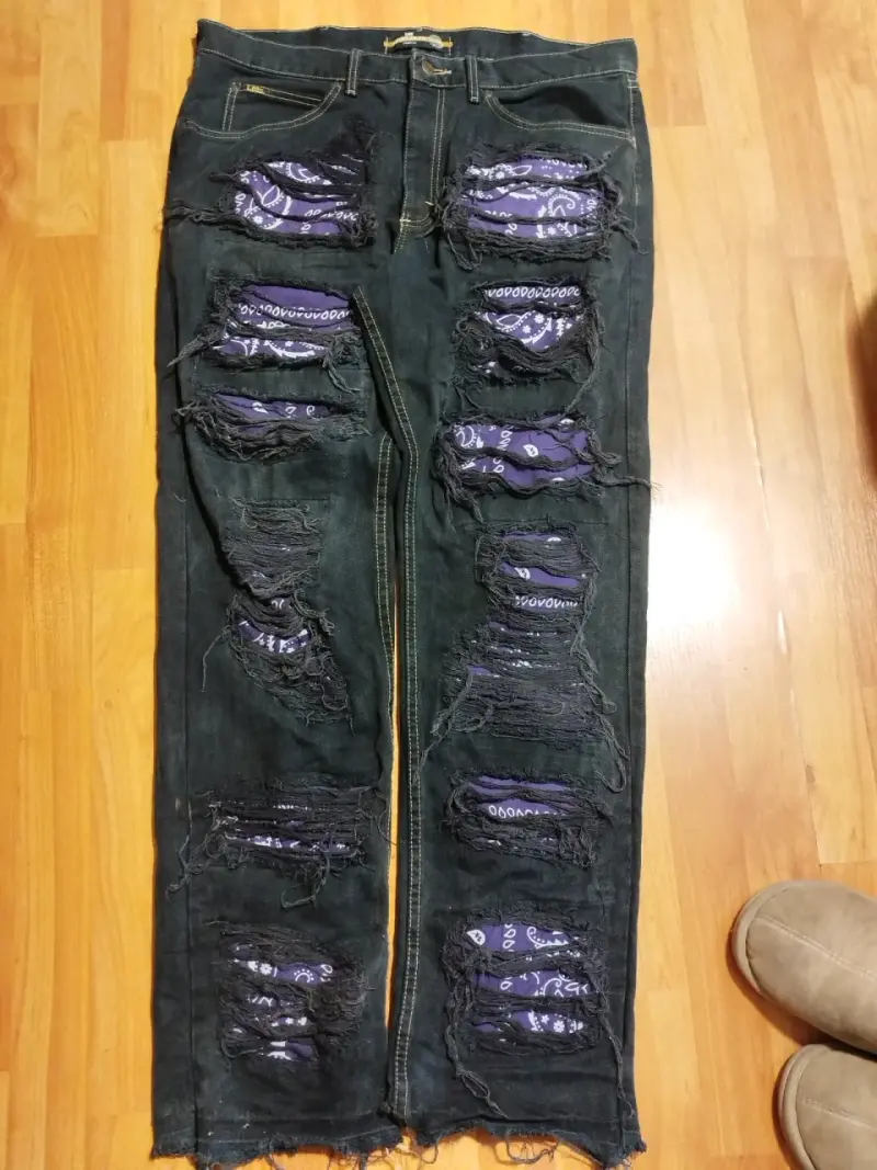 Jeans Lee Regular Fit con diseño rasgado