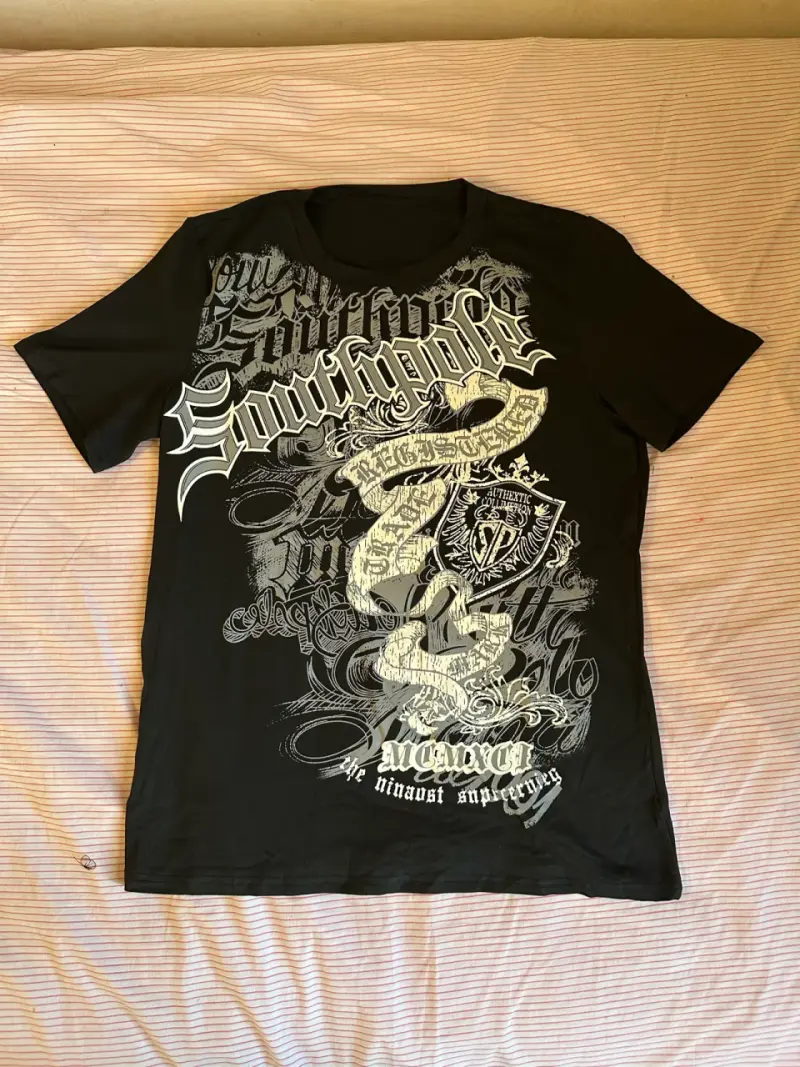 Polera negra Y2K