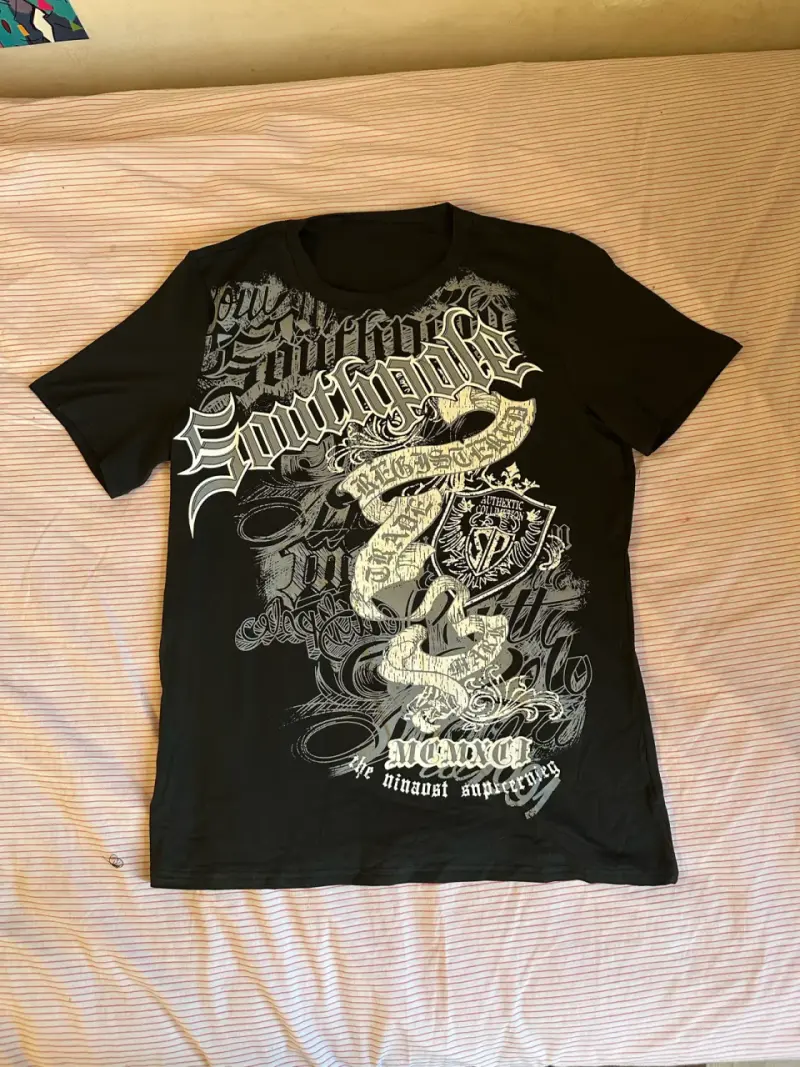 Polera negra Y2K