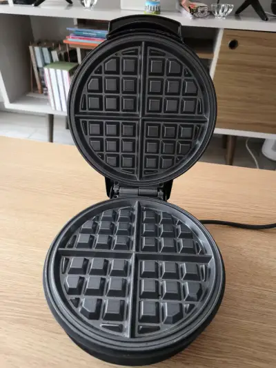 Wafflera eléctrica Sonifer con control de temperatura - miniatura 1