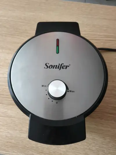 Wafflera eléctrica Sonifer con control de temperatura - miniatura 2