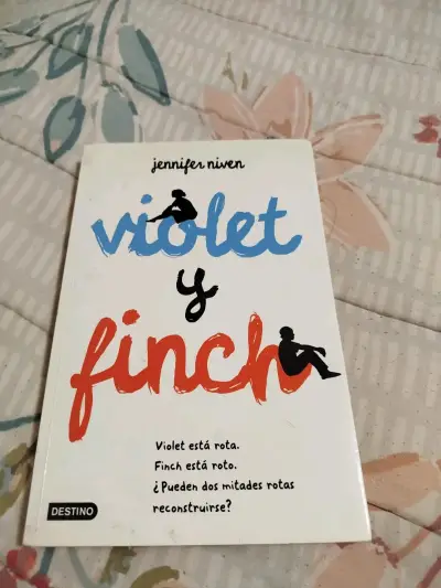 Libro 'Violet y Finch' de Jennifer Niven - miniatura 1