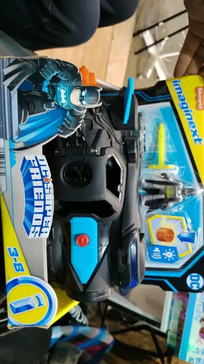 Batimóvil Imaginext DC Super Friends con figura de Batman - miniatura 5
