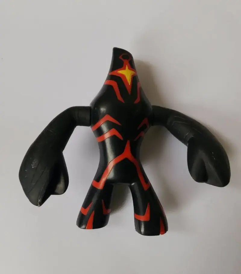Figura de Malware villano Ben 10 Mc donald´s
