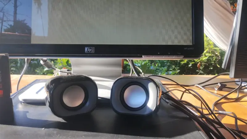 Computador  HP 4300  SFF con accesorios - 4