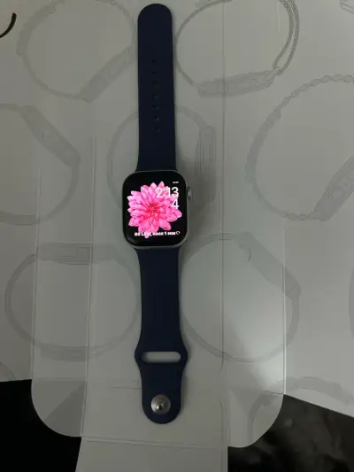 Apple Watch Series 10 incluye correas y cargador - miniatura 2