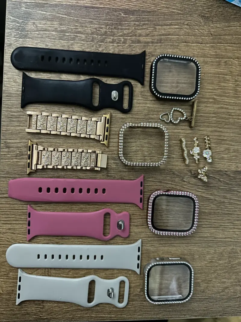 Apple Watch Series 10 incluye correas y cargador - 5